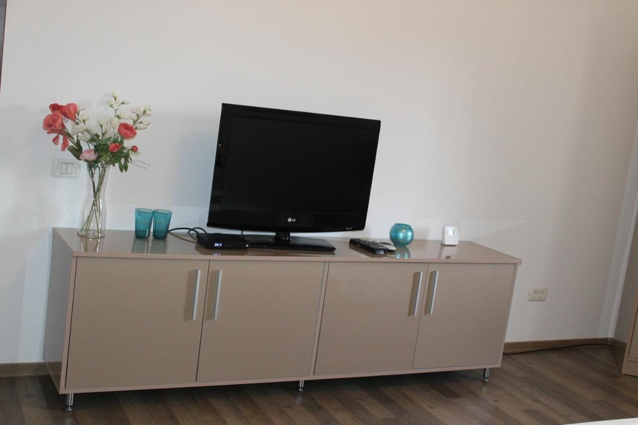 Studio Turquoise Victoria Bukarest Exterior foto
